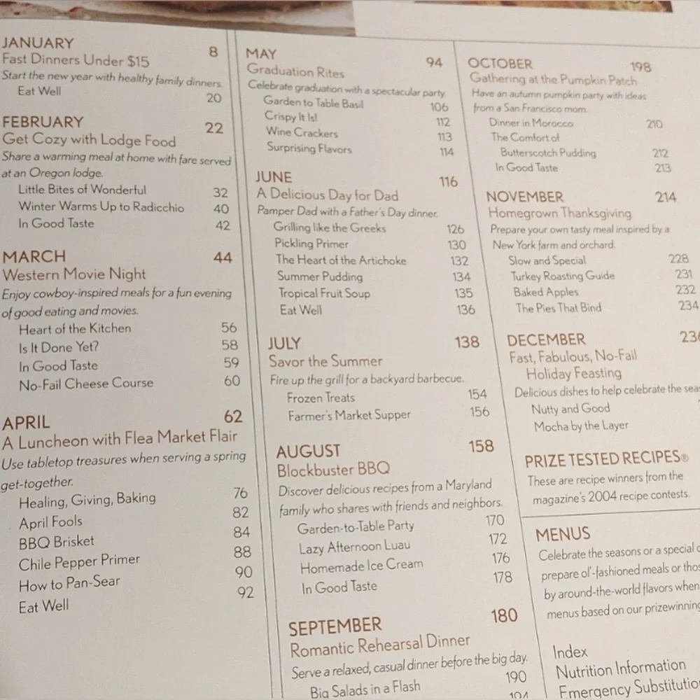 🌟 Better Homes & Gardens Annual Recipes 2004 - Cookbook gift 
Vintage - Picture 2 of 4